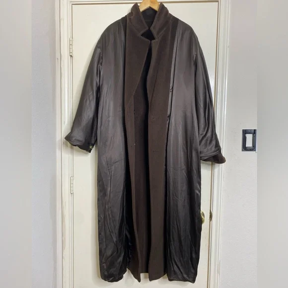 MaxMara • Pure Wool Long Trench • Italy